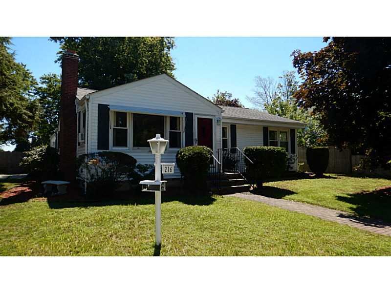 216 Grayson Ave, Warwick, RI 02886 - photo 1