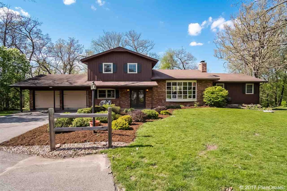 1554 Trusler Cir, Oregon, WI 53575 - photo 1