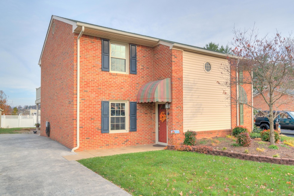 104 Hart Dr.