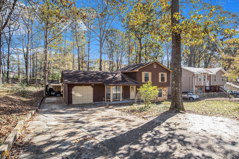 1894 Sailcloth St, Lithonia, GA 30058 - photo 1