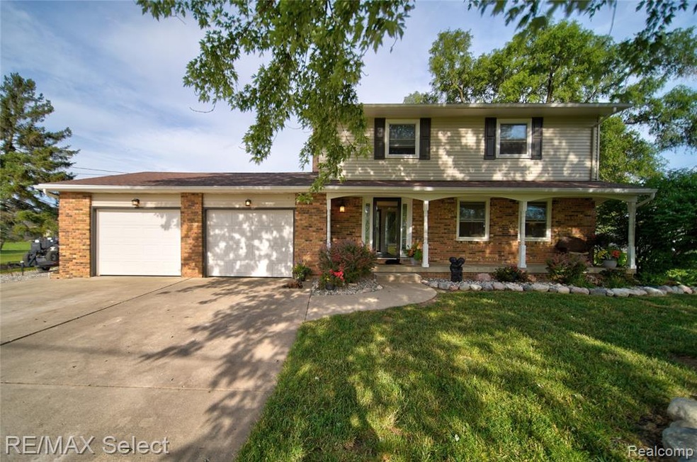 1152 N McKinley Road 05.jpg