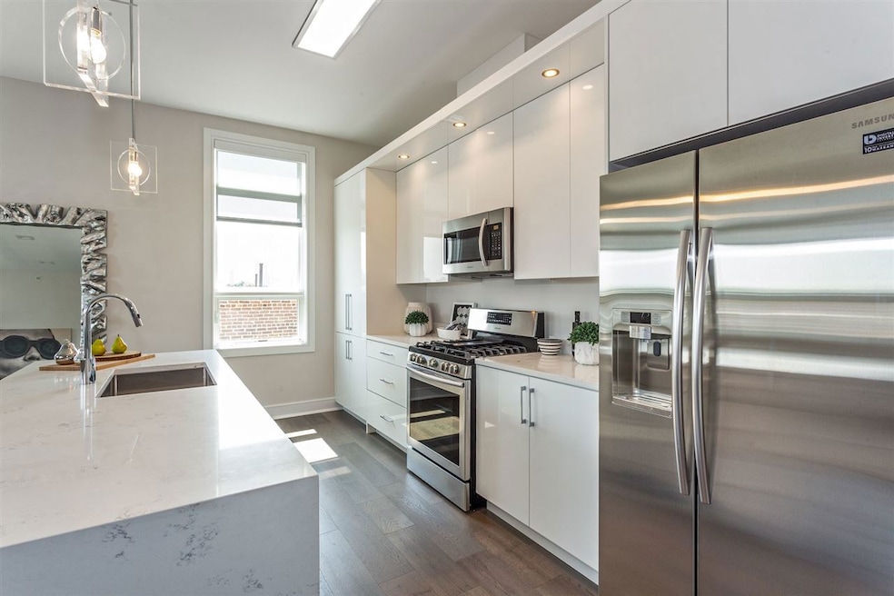 119 Peter St unit 601, Union City, NJ 07087 - photo 1