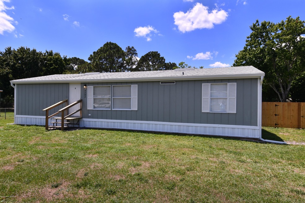 4282 Fountain Palm Road 1