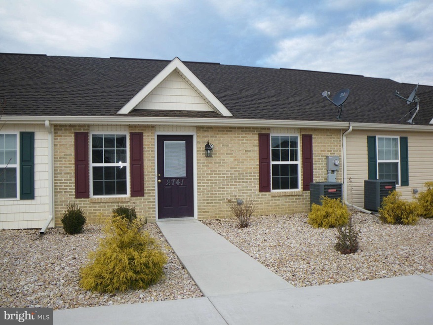 2779 Roosevelt Dr, Chambersburg, PA 17201 - photo 1