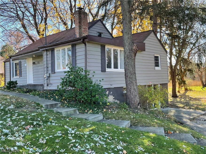 2814 E Turkeyfoot Lake Rd, Uniontown, OH 44685 MLS 4504222