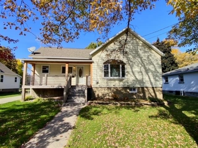 1404 34th Ave, Menominee, MI 49858 - photo 1