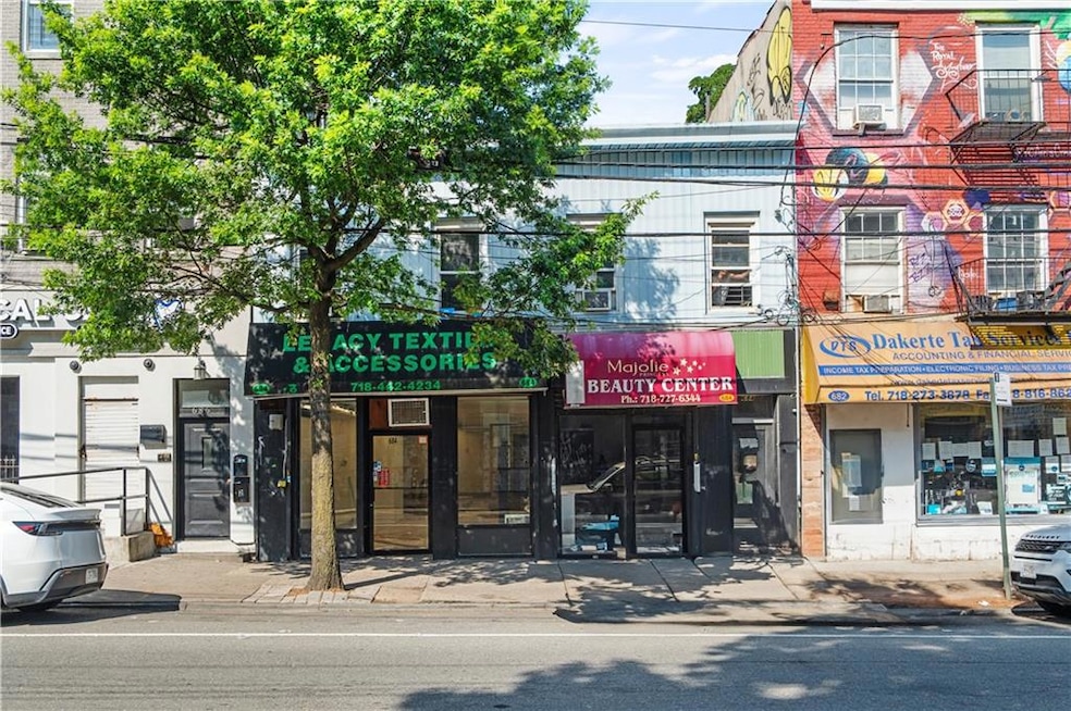 For Sale $1,220,000 • Co-Listing Agent