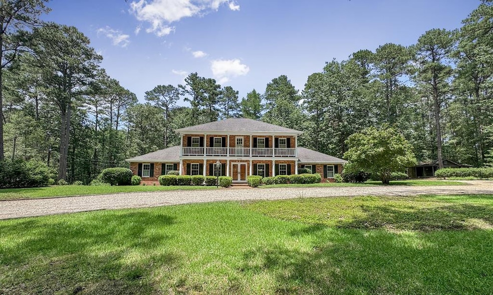 1063 David Benjamin Dr, McComb, MS 39648 - photo 1