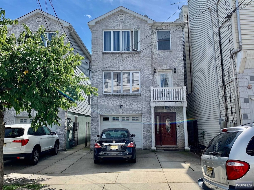 315 Cross St unit 2, Harrison, NJ 07029 - photo 1