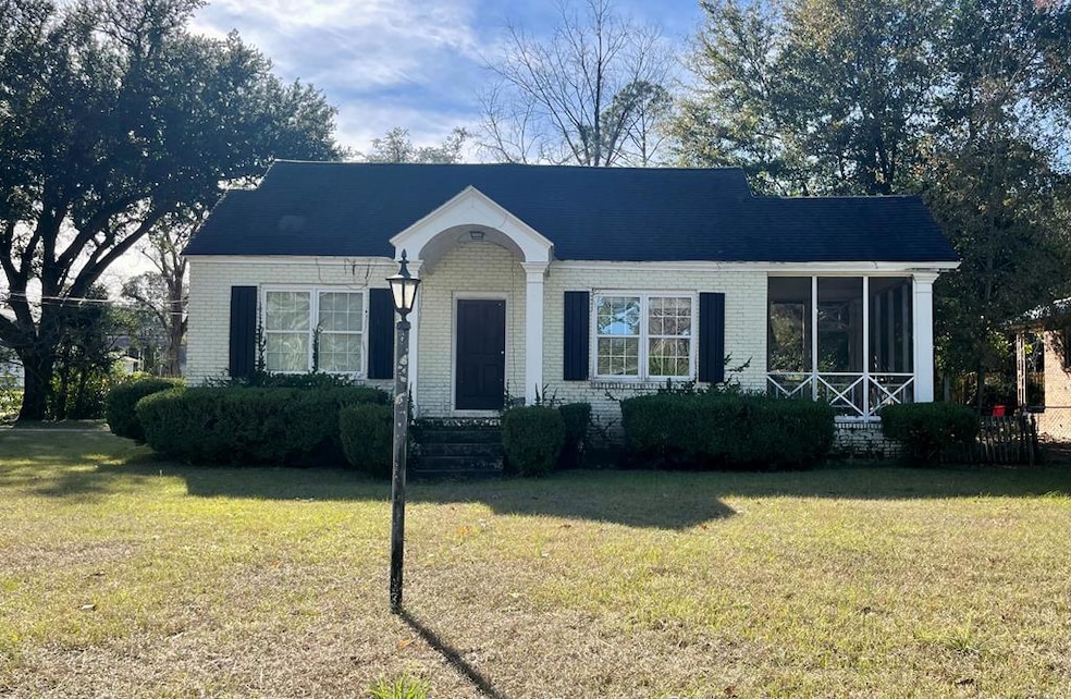 1304 Eager Ave, Albany, GA 31707 - photo 1