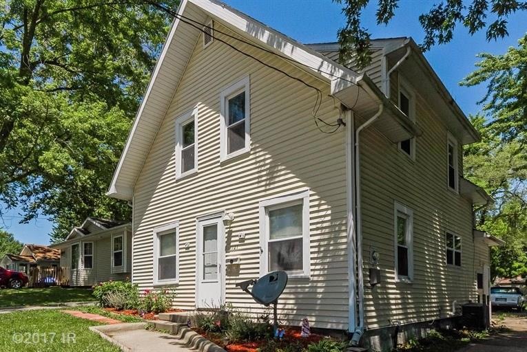 1121 Bundy St, Des Moines, IA 50315 - photo 1