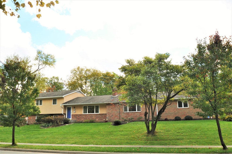 Sprawling multi-level home!