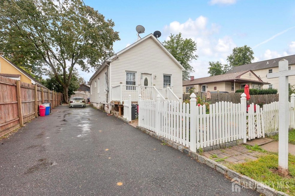 Under Contract $350,000