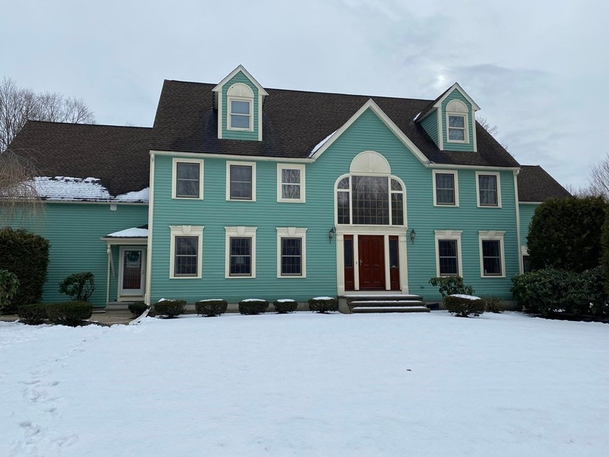 26 N Main St unit B, Upton, MA 01568 - photo 1