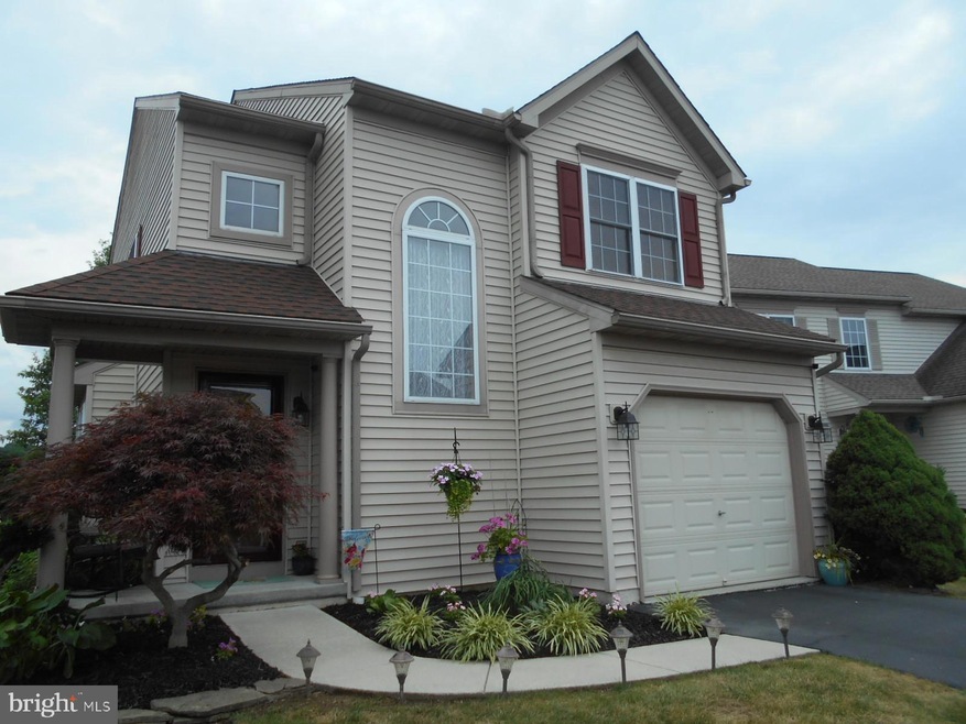 7 Ravine Dr, Reading, PA 19607 - photo 1