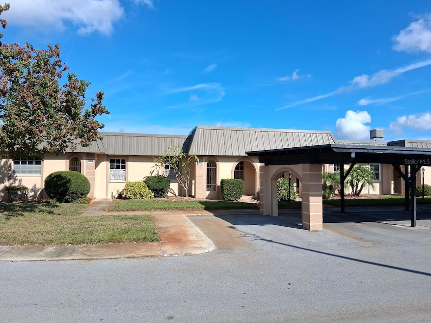 4326 Summersun Dr unit B, New Port Richey, FL 34652 - photo 1