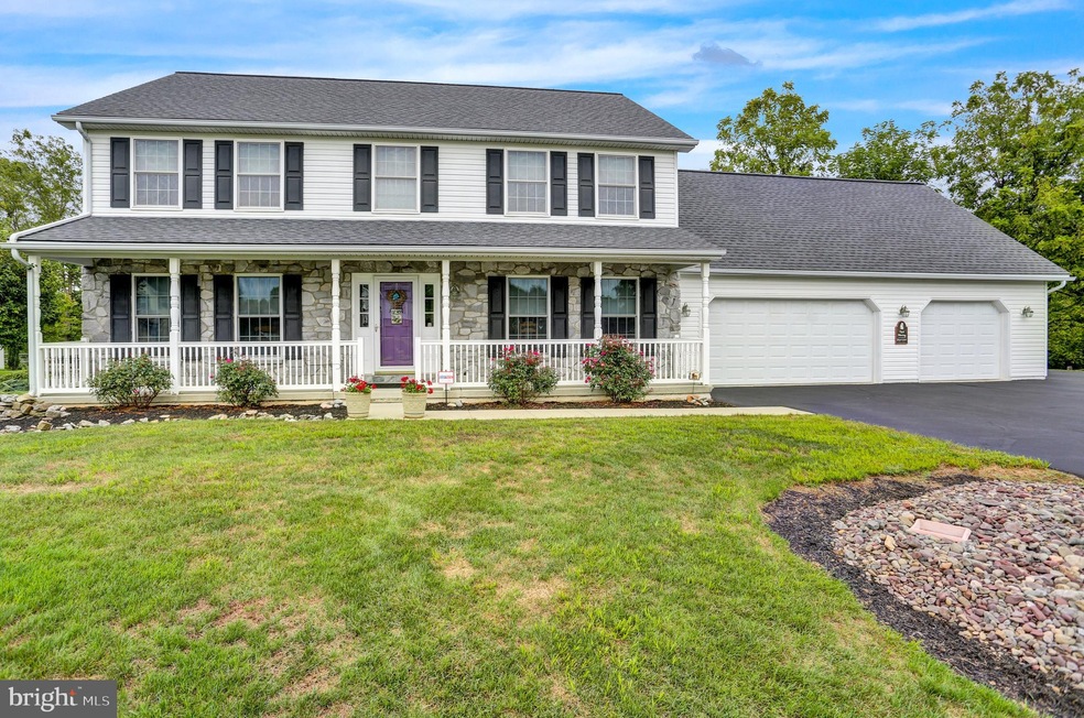 9 Tulpehocken Ct, Womelsdorf, PA 19567 - photo 1