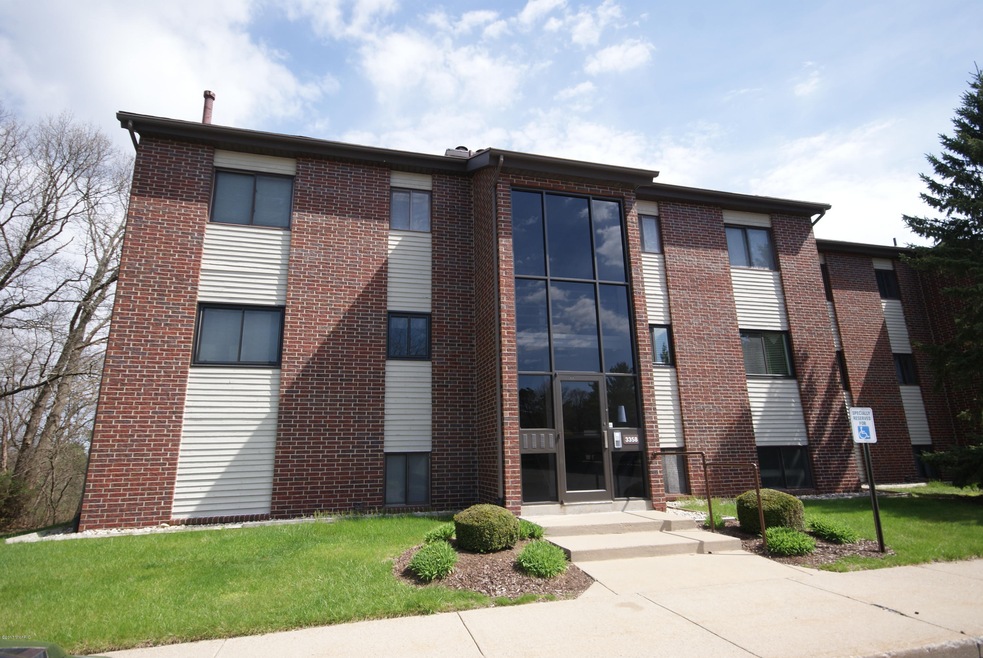 3358 Devonwood Hill B