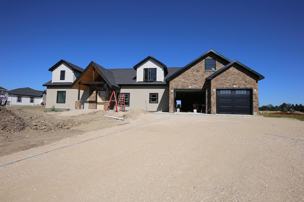 12 Pinehurst Dr