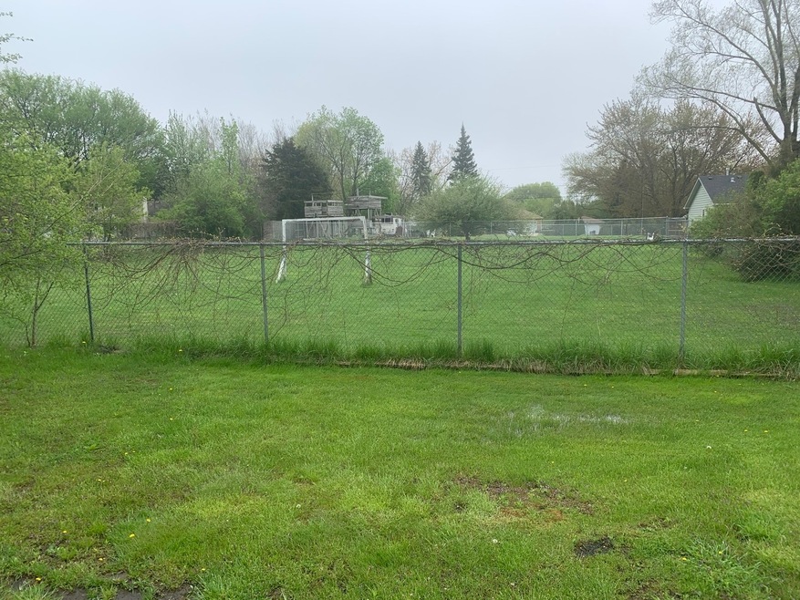 12711 W Lee Ave, Waukegan, IL 60085 - photo 1