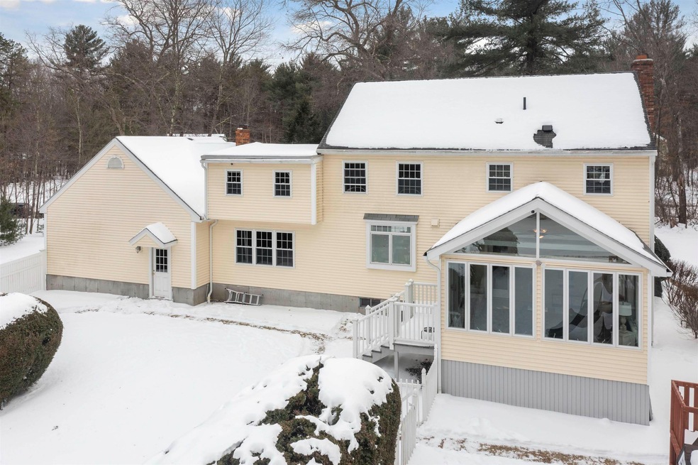 11 Bayberry Ct, Bedford, NH 03110 - photo 1