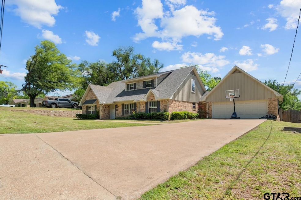 For Sale $354,000