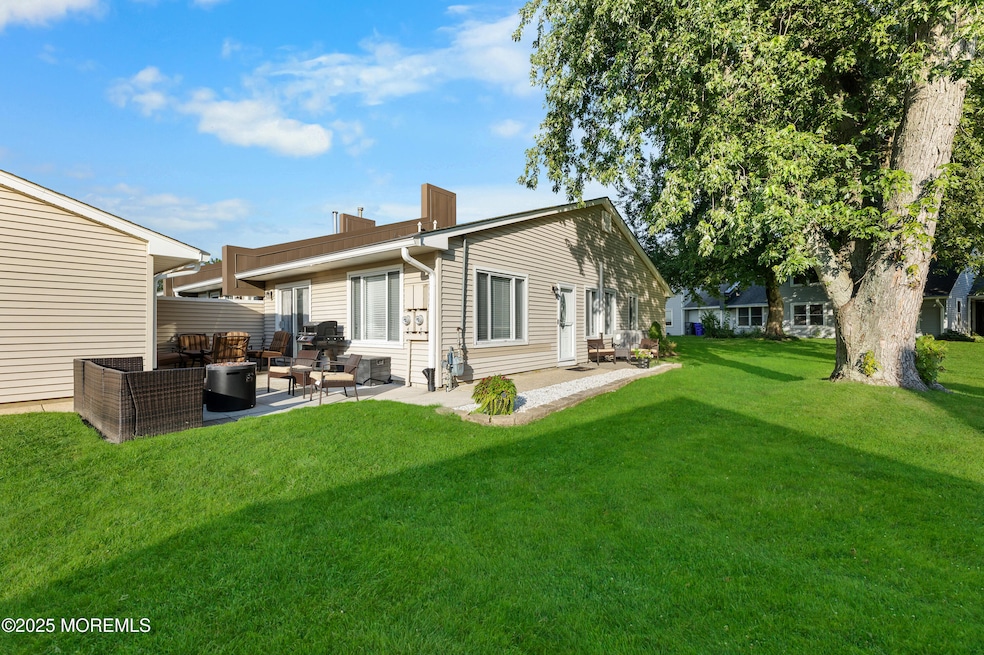 For Sale $325,000 • Co-Listing Agent