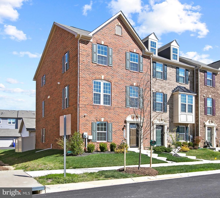 5710 River Shark Ln, Waldorf, MD 20602 - photo 1