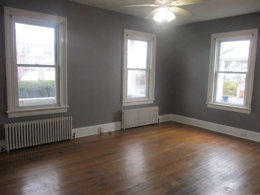 60 Osborne Ave unit 1, Norwalk, CT 06855 - photo 1