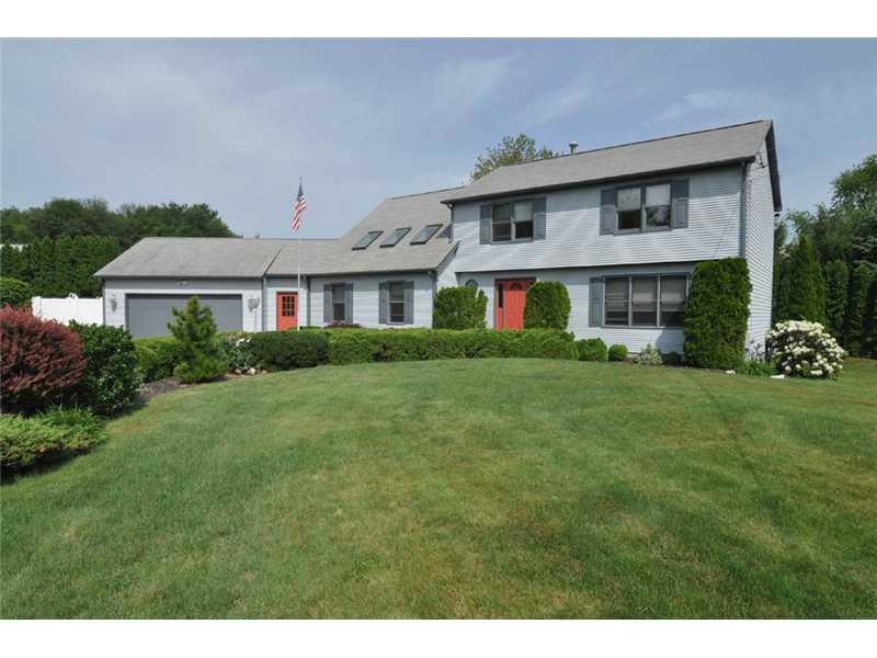 75 Pheasant Hill Ln, Cranston, RI 02921 - photo 1