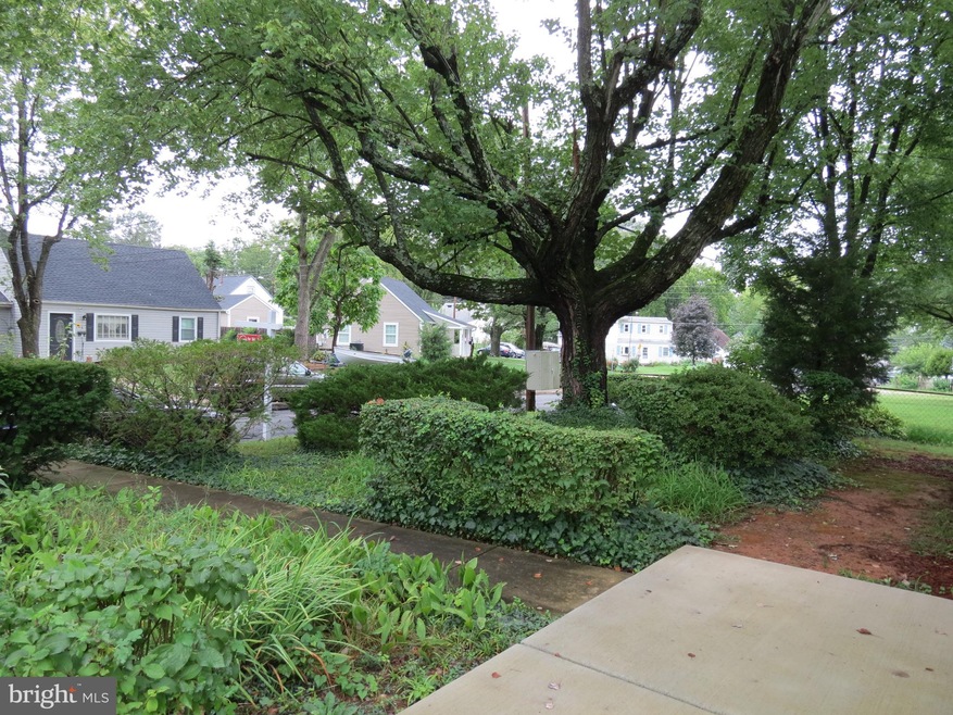 104 Courtney Dr, Manassas Park, VA 20111 - photo 1