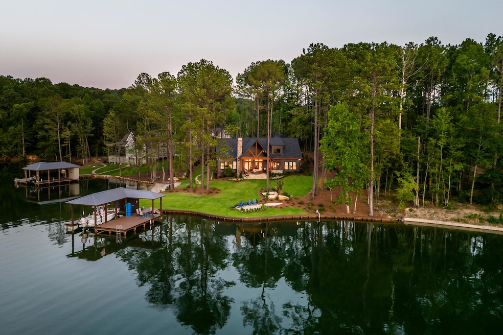 For Sale $1,996,000