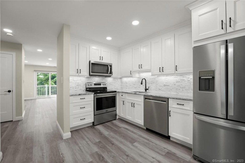 71 Aiken St unit B12, Norwalk, CT 06851 - photo 1