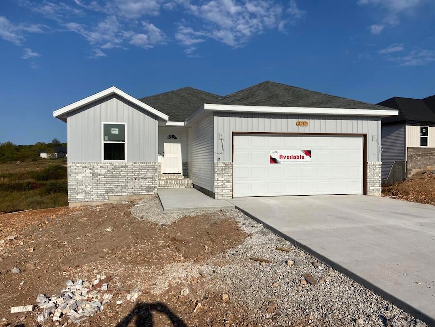 2132 Jamestown - Ozark