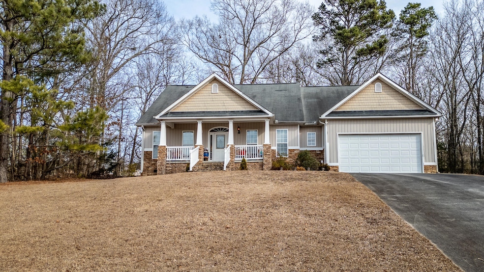 208 Brianna Blvd NE, Calhoun, GA 30701 - photo 1