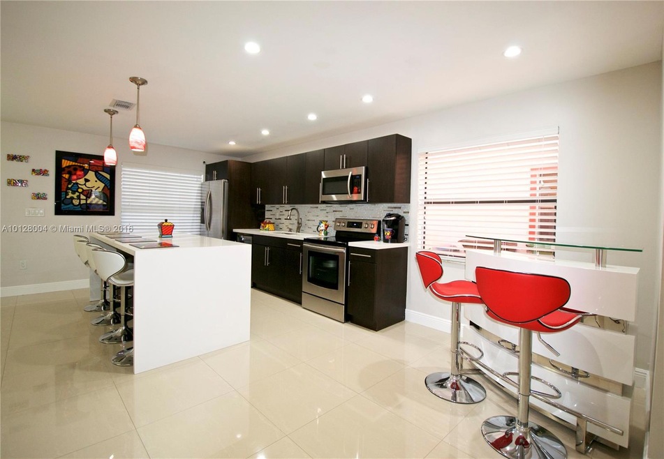 Kitchen and Bar