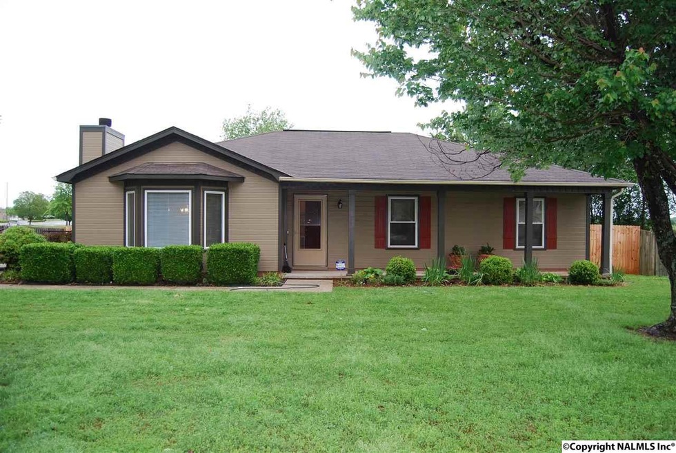 3 bed, 2 bath home. New floors. fresh paint. Vaulted ceiling in family room with wood burning fire place. Good sized kitchen. Private back yard. 2 car garage with extra parking pad.