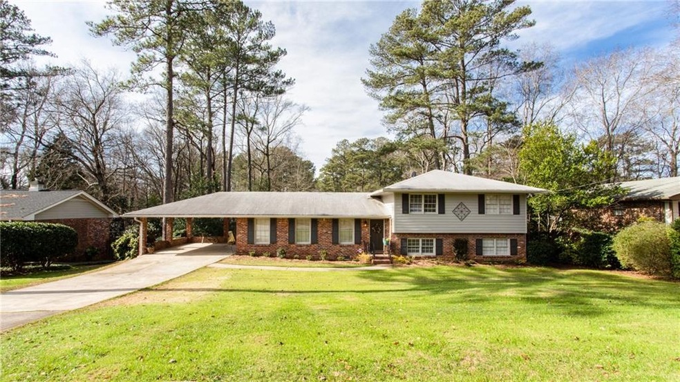 1520 Kahanna Dr, Decatur, GA 30033 - photo 1