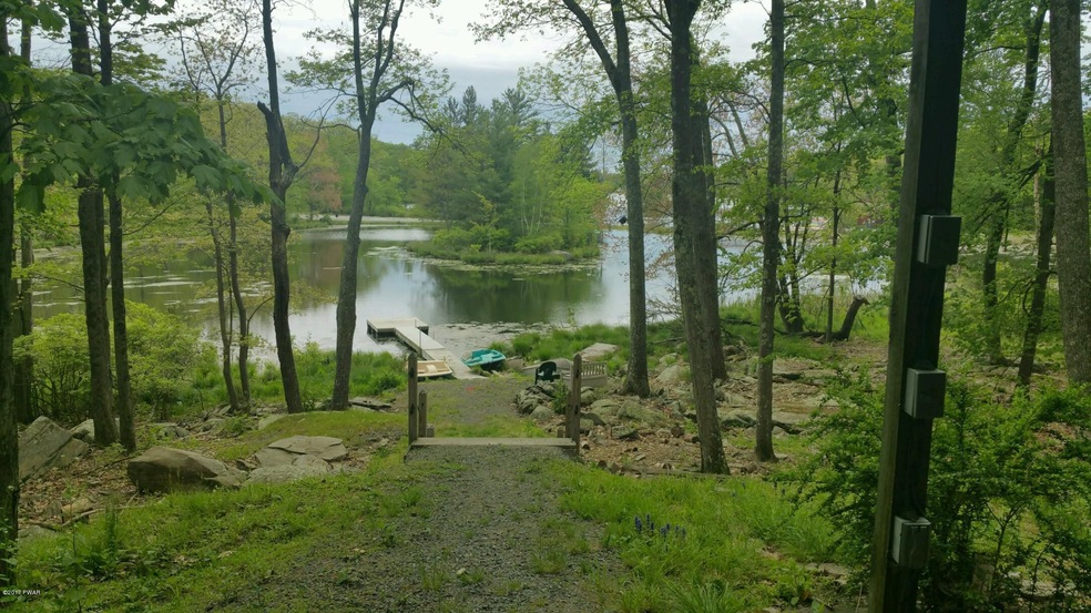 110 Widgeon Ln, Hawley, PA 18428 - photo 1