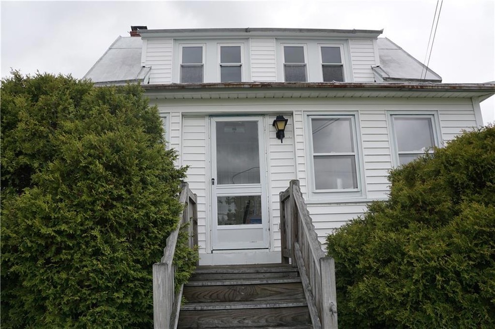 Front view of the house.