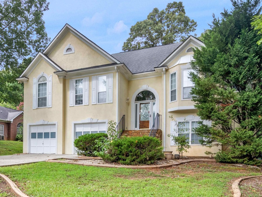 9641 Washington Cir, Jonesboro, GA 30238 - photo 1