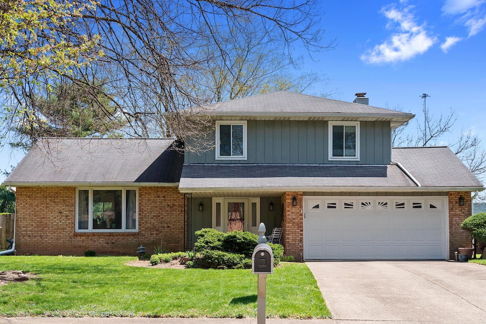 992 Conestoga Dr, Columbus, OH 43213 - photo 1