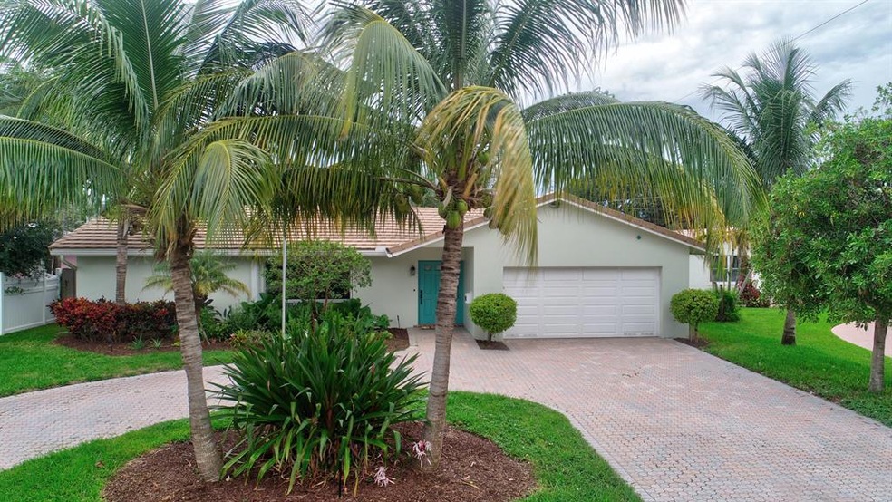 2600 NE 51st Court