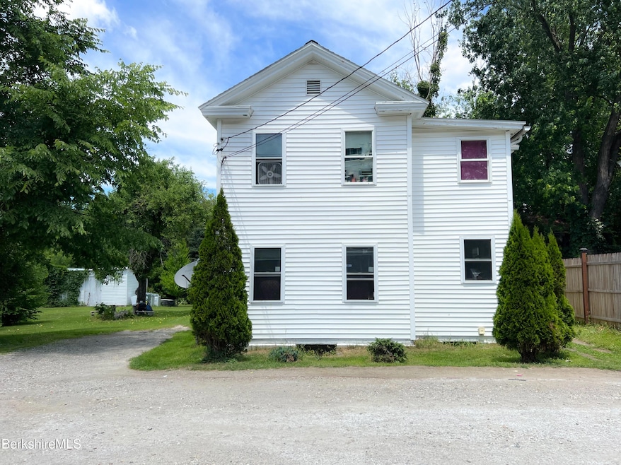 12 Leidhold Place, Pittsfield, MA 01201 - photo 1