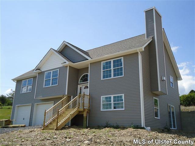 250 Plattekill Rd, Marlboro, NY 12542 - photo 1