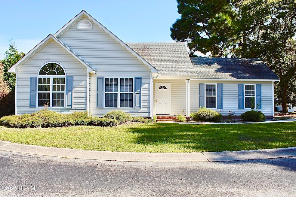 1504 Amhearst Ct, Wilmington, NC 28412 - photo 1