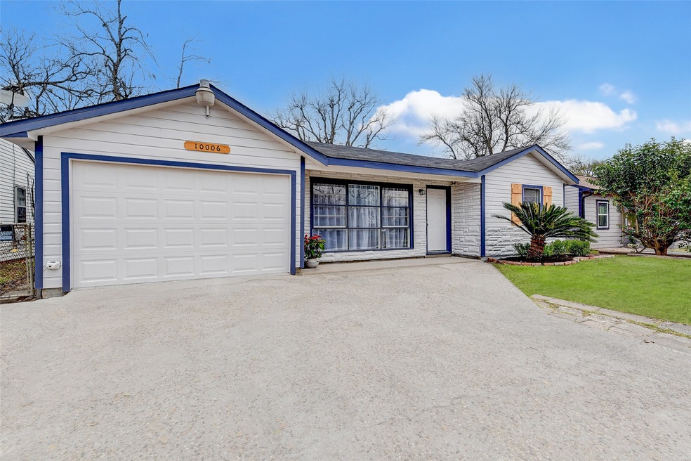 10006 Genemaury St, Houston, TX 77088 - photo 1