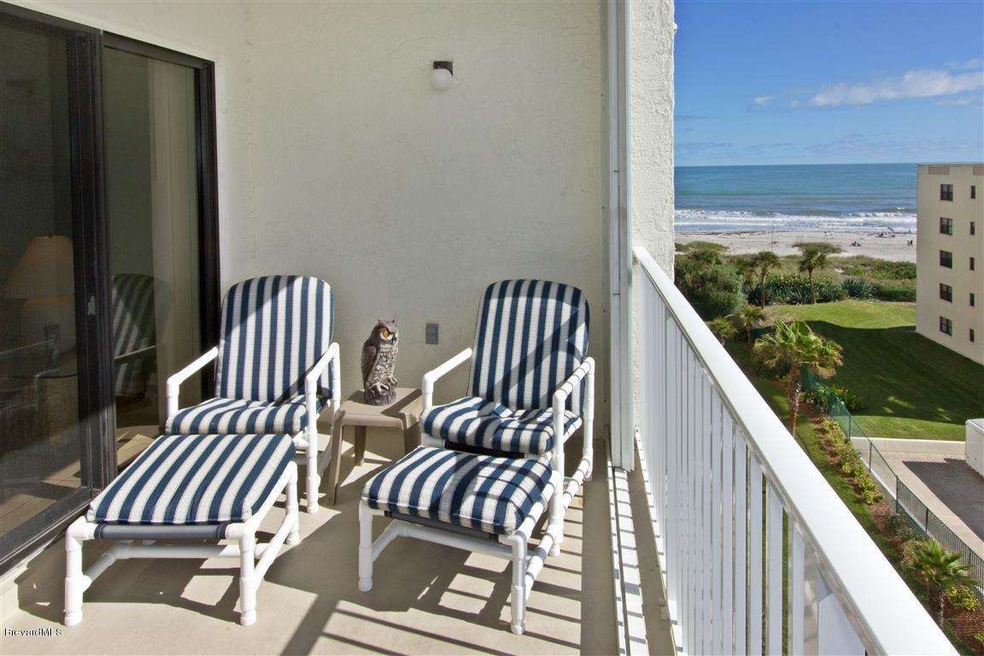 Balcony Facing South (side ocean)