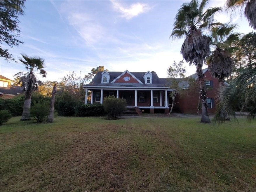 221 Lyman Hall, Savannah, GA 31410 - photo 1