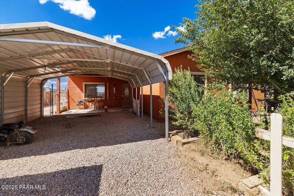 Front - 470 Acapulco Wy